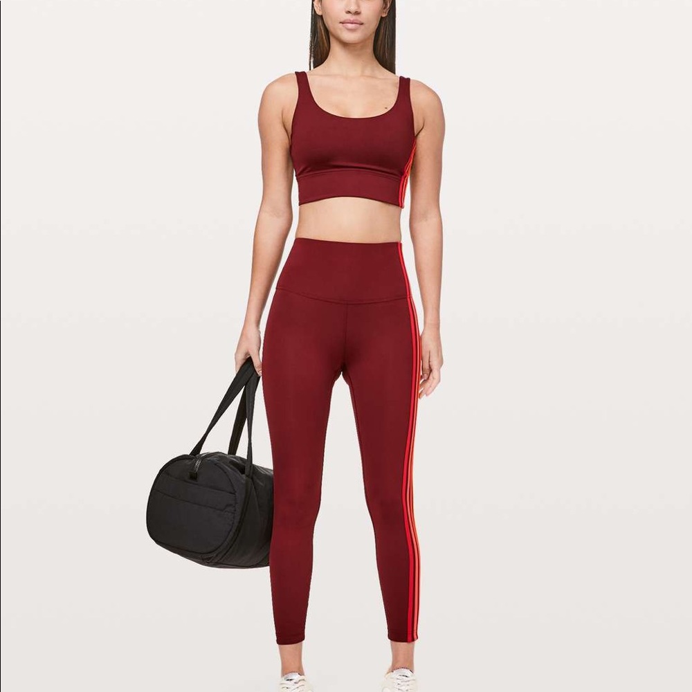 Lululemon stripped set “take a hint”